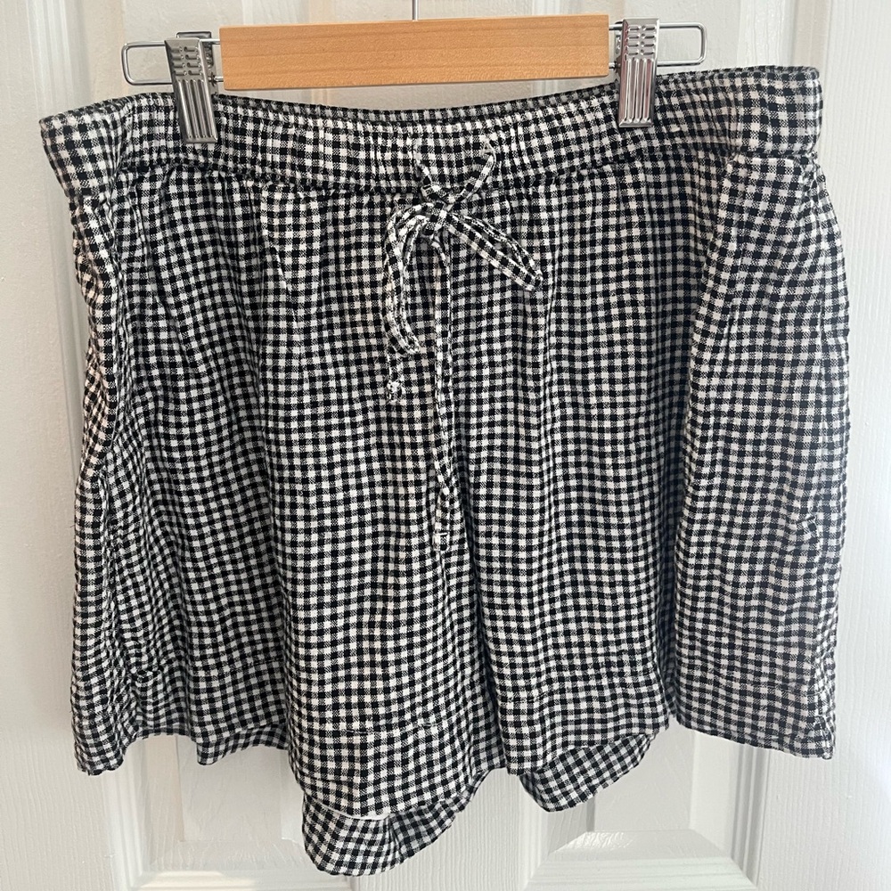 Abercrombie & Fitch Black and White Gingham Shorts